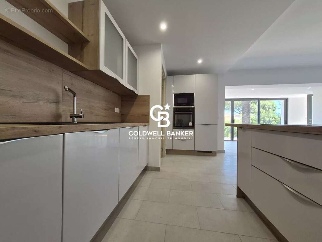Appartement  avec vue mer - parking et piscine - photo 5