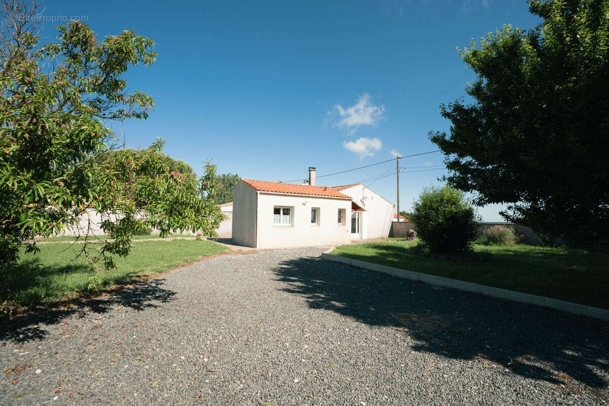 Maison à PORT-DES-BARQUES