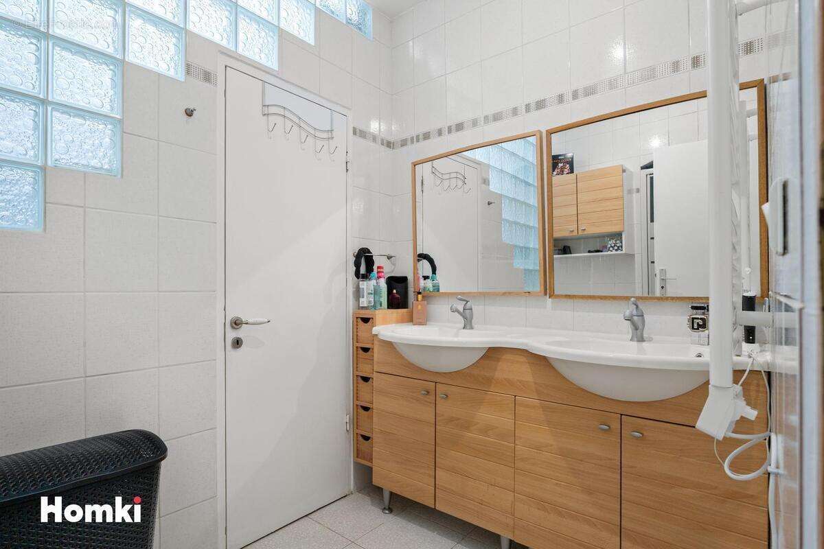 Maison à VILLENEUVE-LOUBET