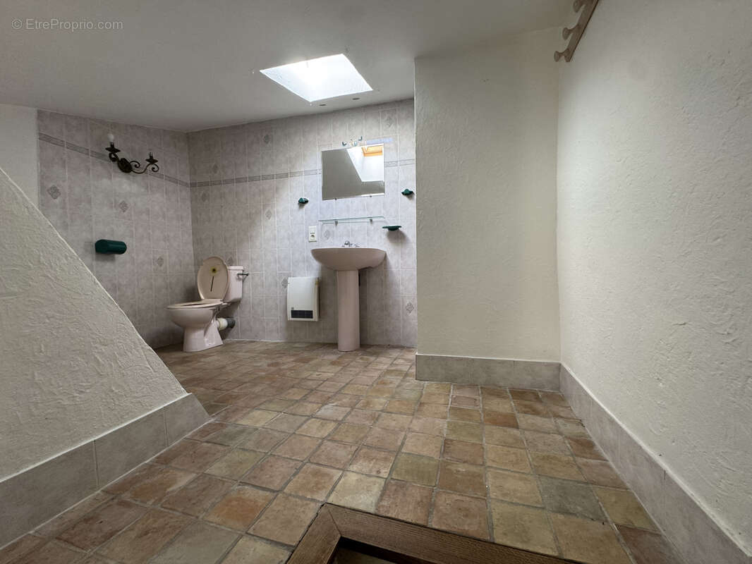 Maison à PERNES-LES-FONTAINES