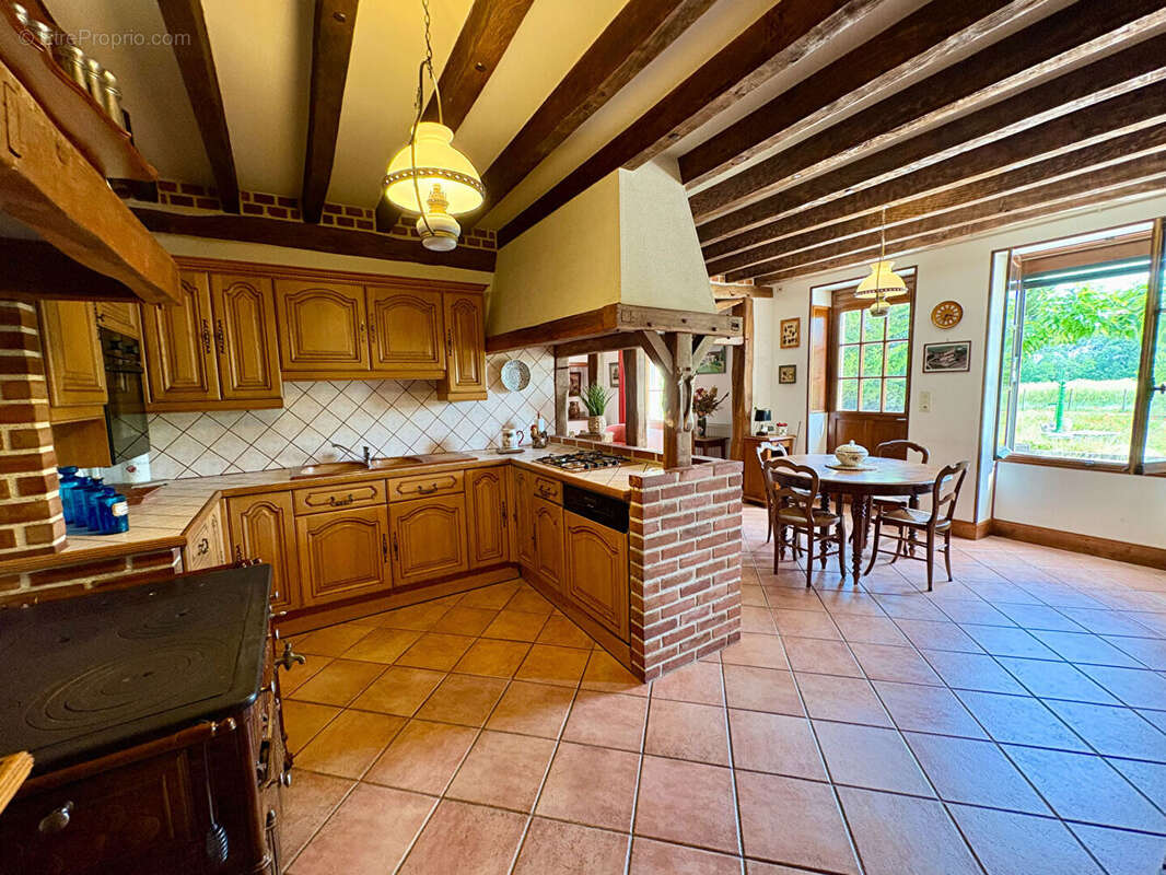Maison à SAINT-ROMAIN-SUR-CHER