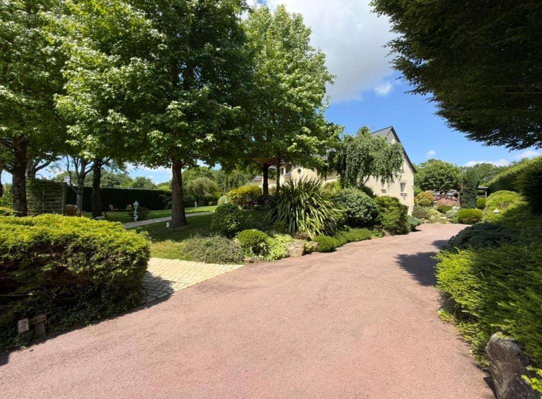 Maison à MALESTROIT