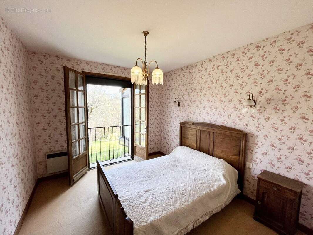 Maison à CONFOLENS