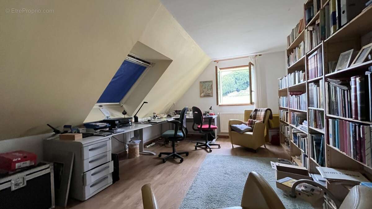 Pavillon sur sous-sol avec jolie vue dégagée - photo 13