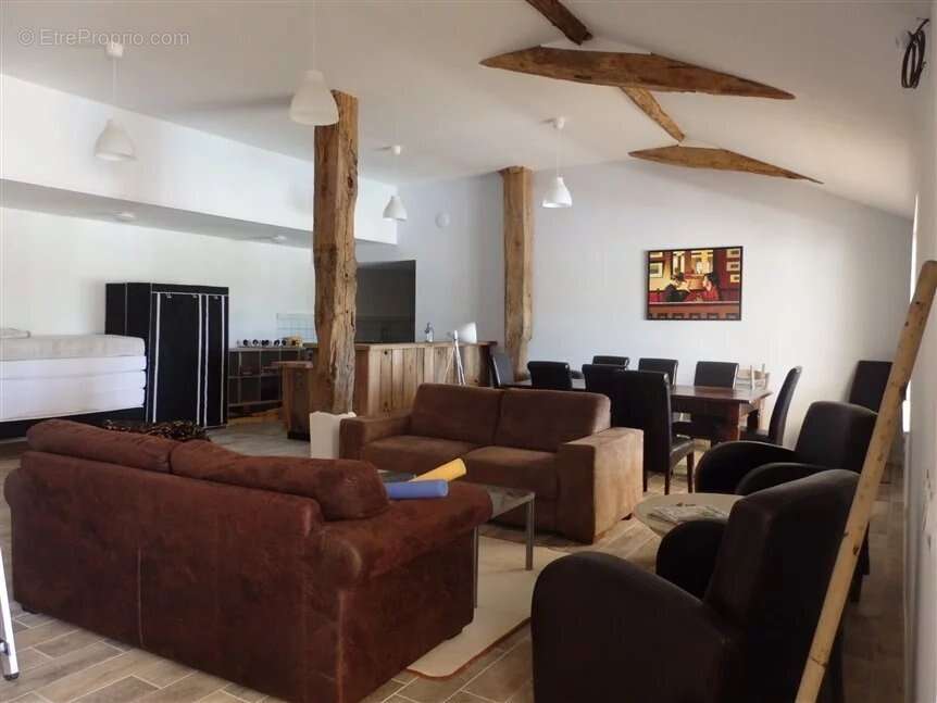 Maison à MONTMORILLON