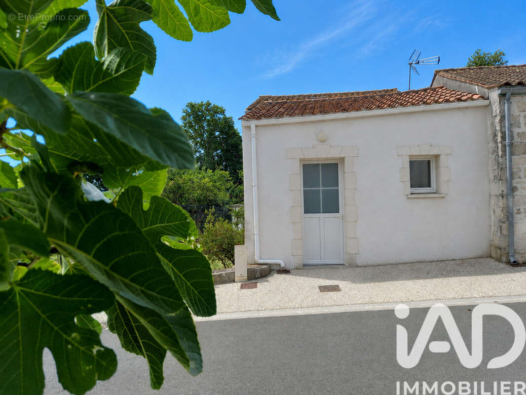 Photo 2 - Maison à HIERS-BROUAGE