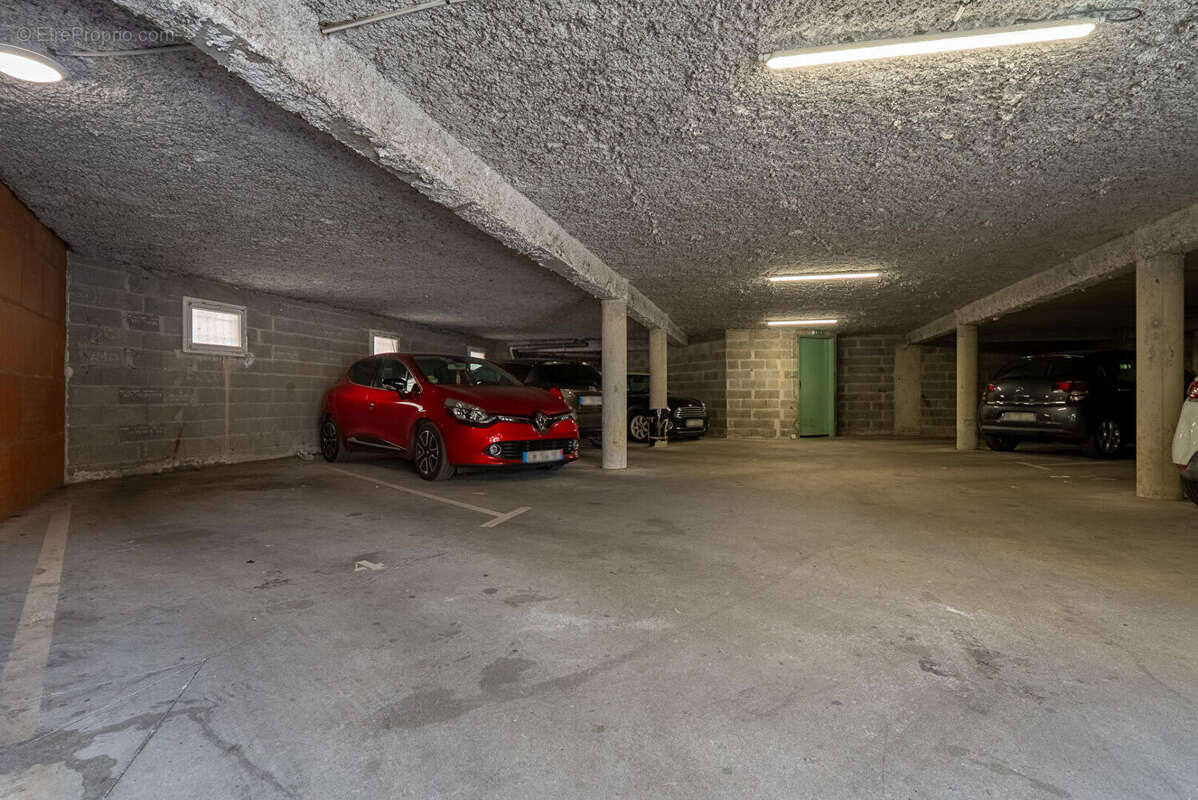 CARCASSONNE - QUARTIER DU PALAIS Appartement T3 60,80m² avec balcon, parking couvert privatif et cave - photo 18