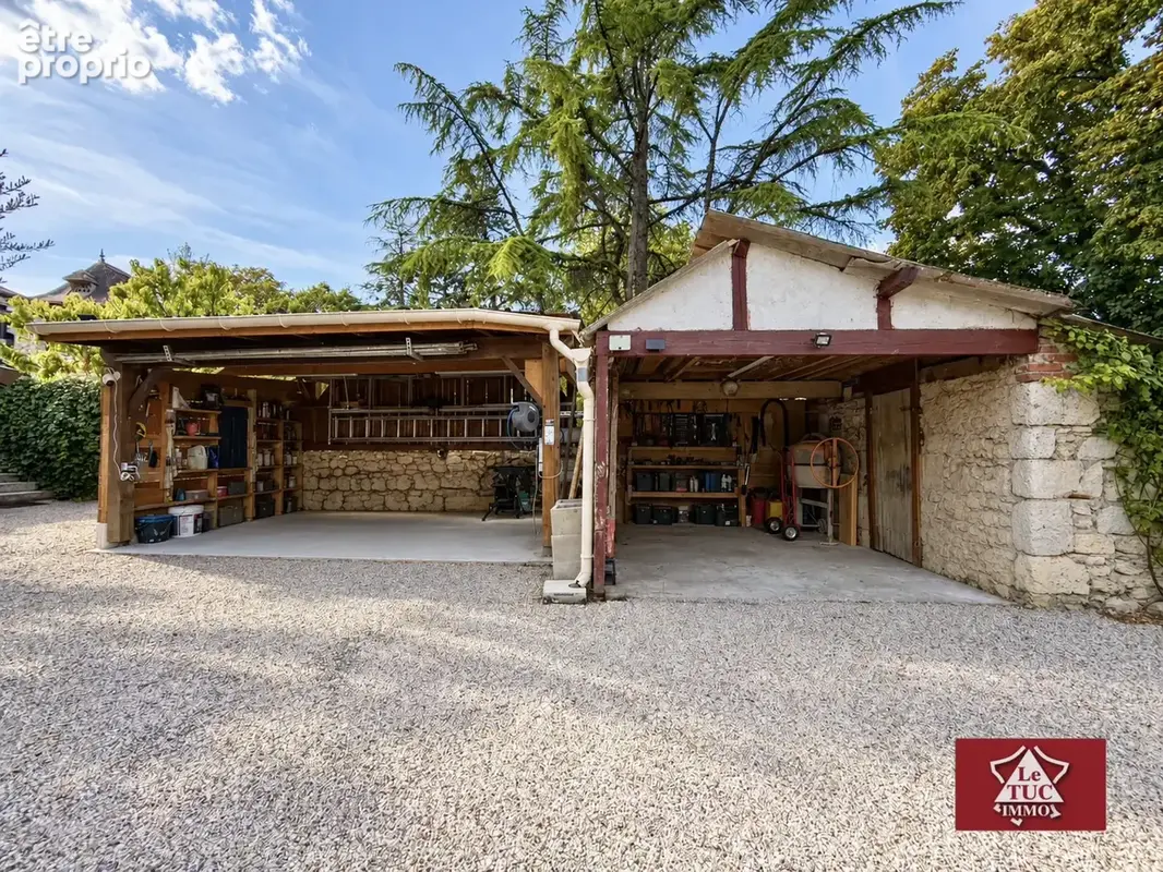 Maison en pierre avec dépendances - photo 2