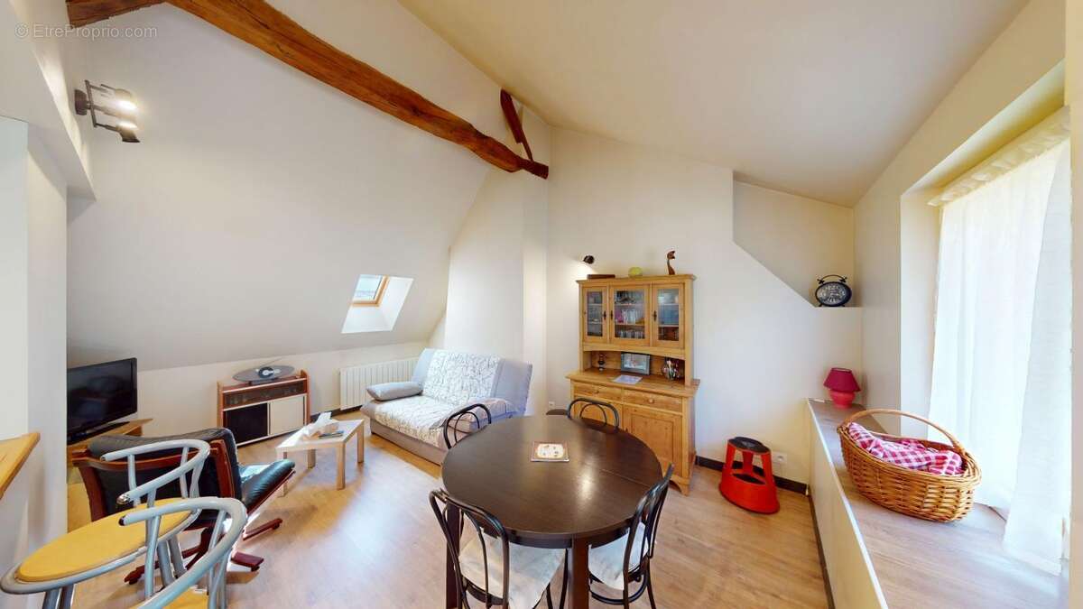 Maison à SAINT-SATUR