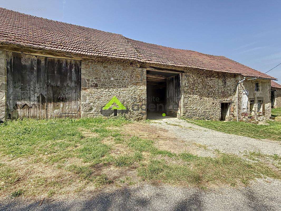 Maison à SAINT-VAURY