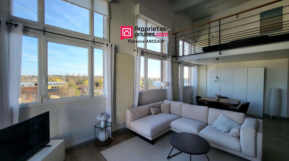 Loft exceptionnel 4 chambres, terrasse, parking - photo 2