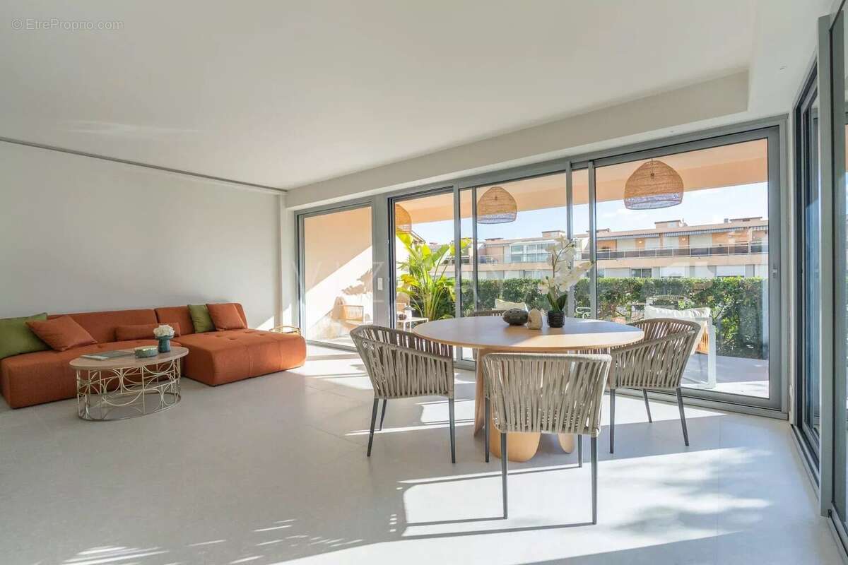 Appartement à VILLEFRANCHE-SUR-MER