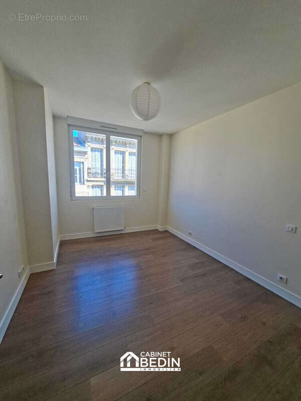 Appartement 72 m² à Bordeaux  - photo 3