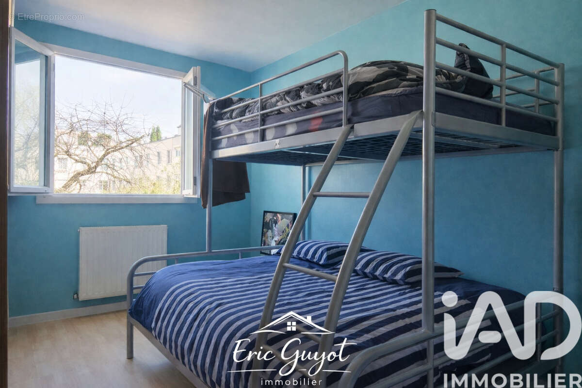 Photo 7 - Appartement à LE PLESSIS-TREVISE