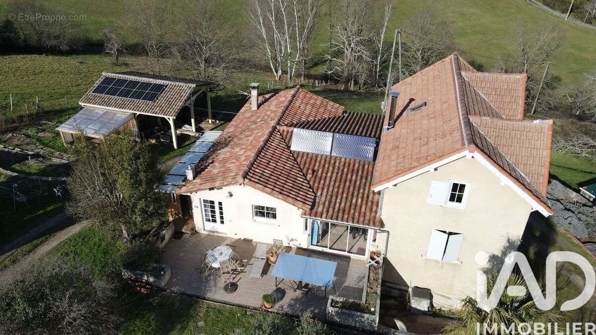 Photo 3 - Maison à LE MAS-D'AZIL