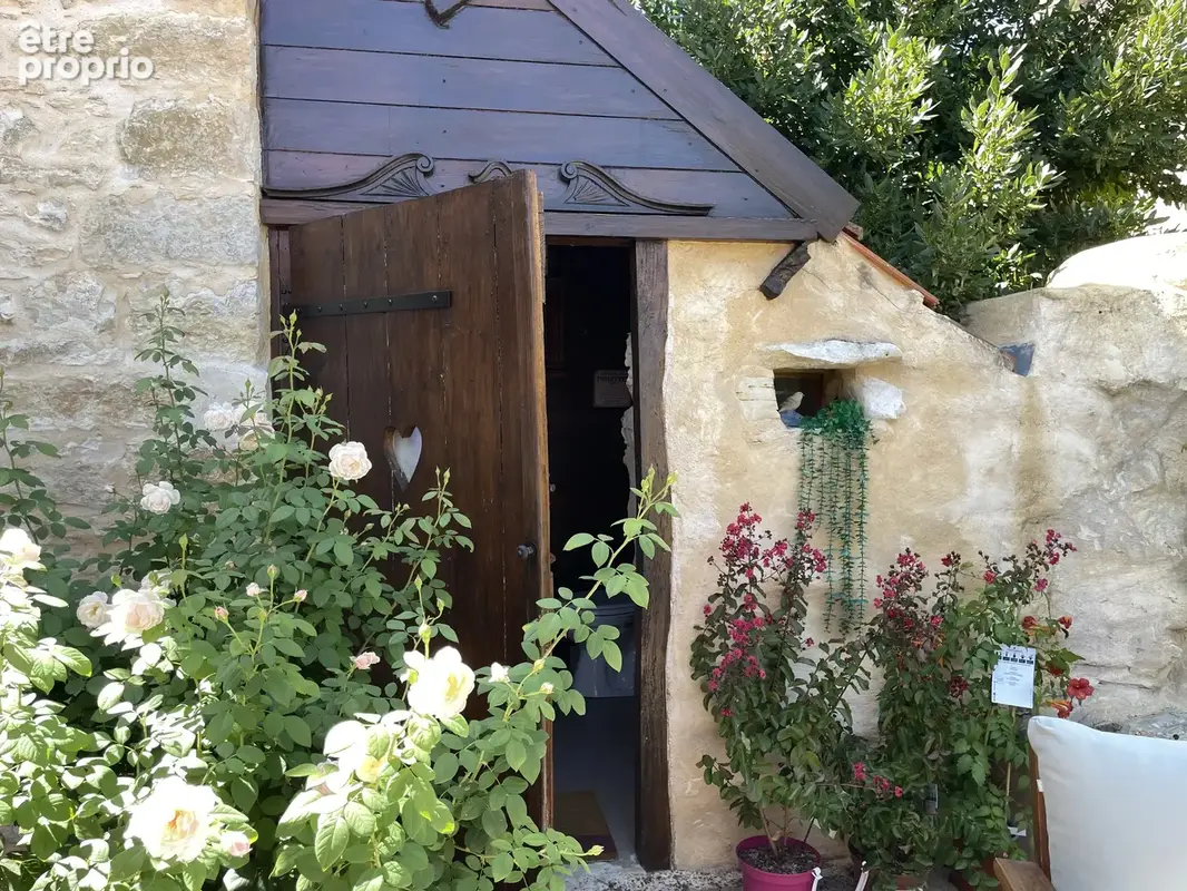 Charmant pigeonnier en Dordogne avec de beaux espaces extérieurs - photo 12
