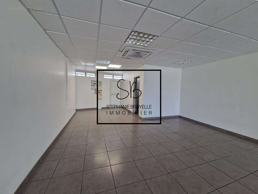 Commerce à FORT-DE-FRANCE