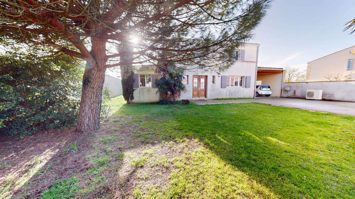 Maison à FOURAS
