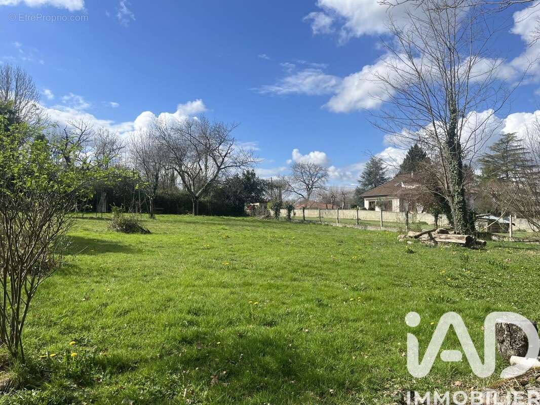 Photo 2 - Terrain à ODOS