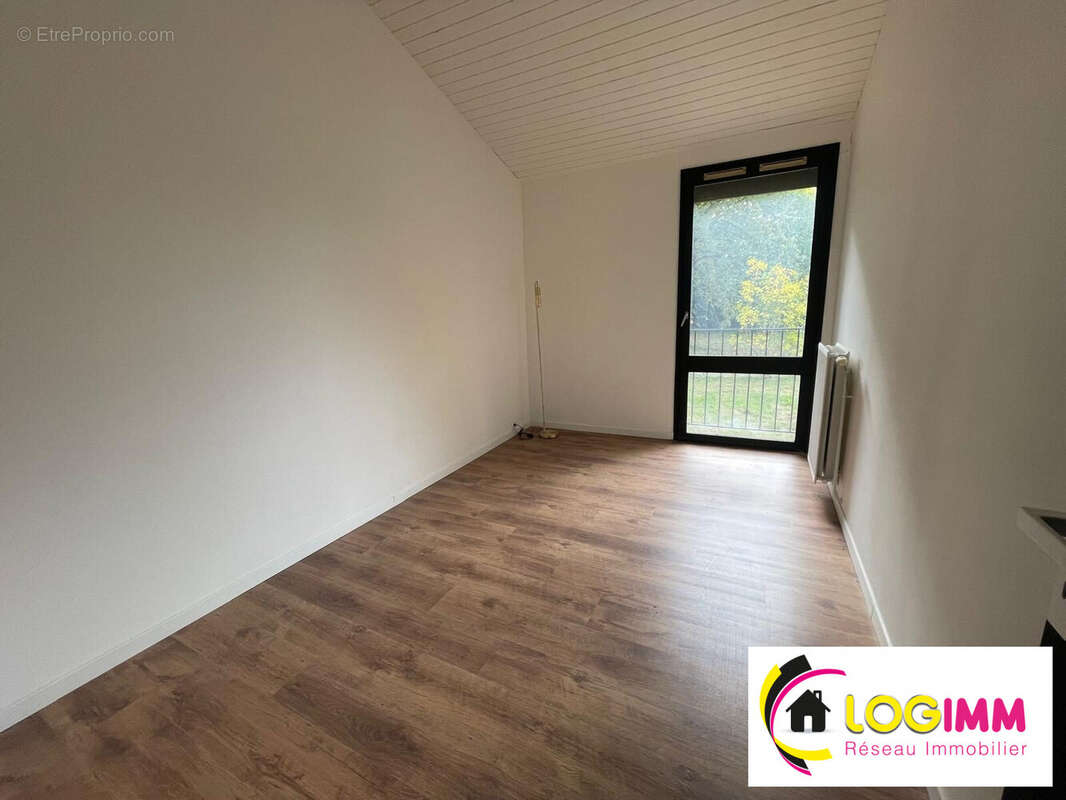 Maison à AULNOYE-AYMERIES