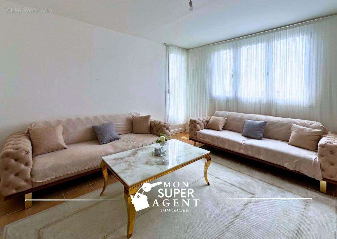 Appartement à MELUN