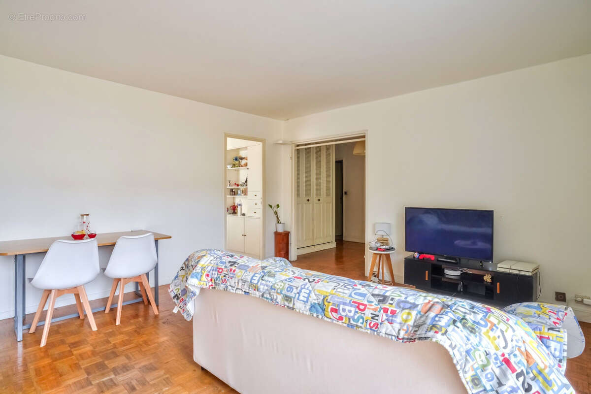 Appartement à IVRY-SUR-SEINE