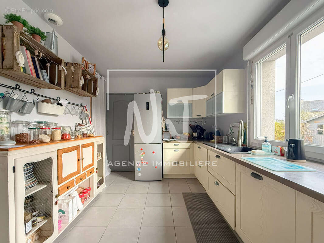 Maison à LES PONTS-DE-CE