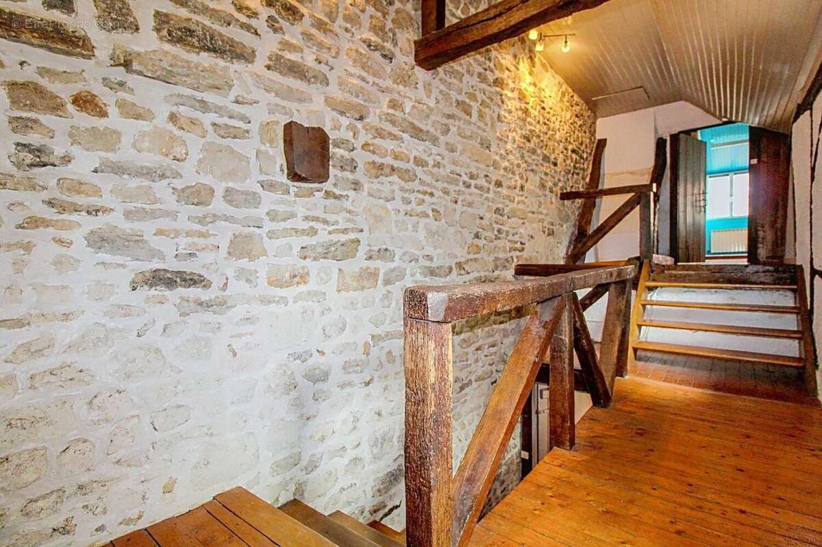 Photo 4 - Maison à TOULON-SUR-ARROUX