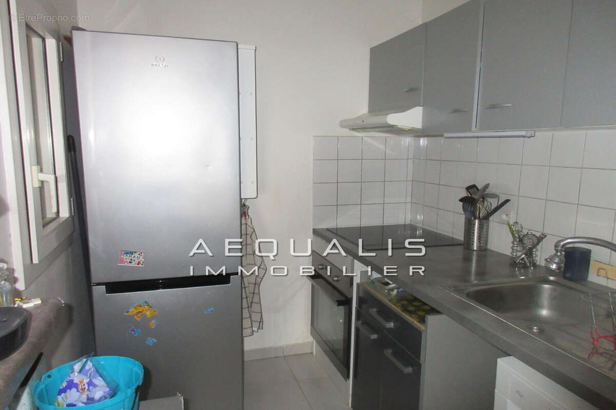 Appartement à SAINT-LAURENT-DU-VAR