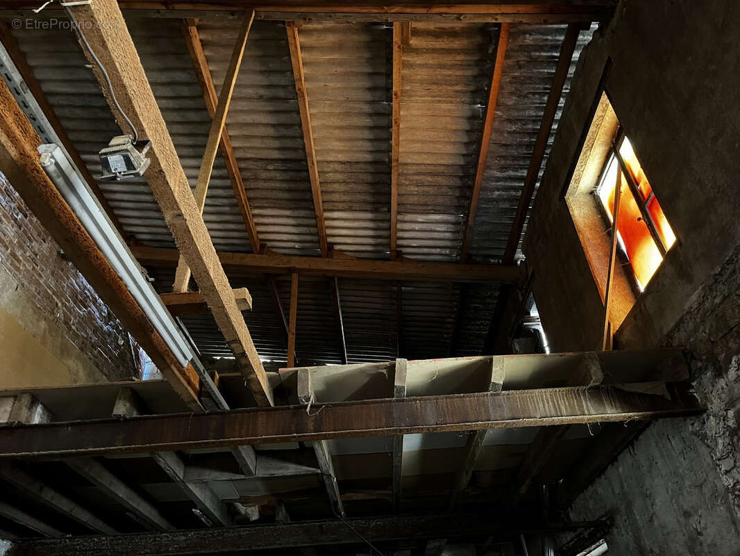 Commerce à SAINT-JUNIEN