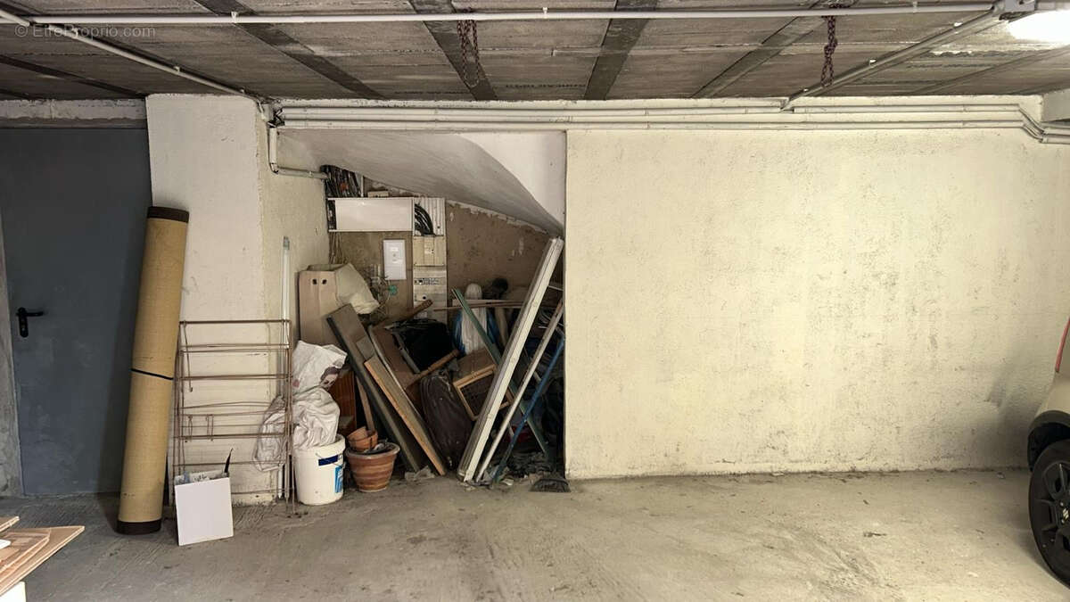 Parking à MARSEILLE-2E