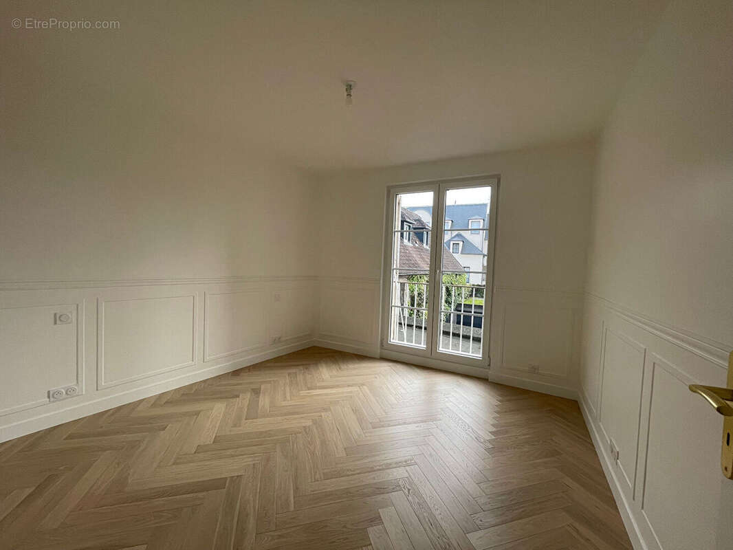 Appartement à L&#039;ISLE-ADAM