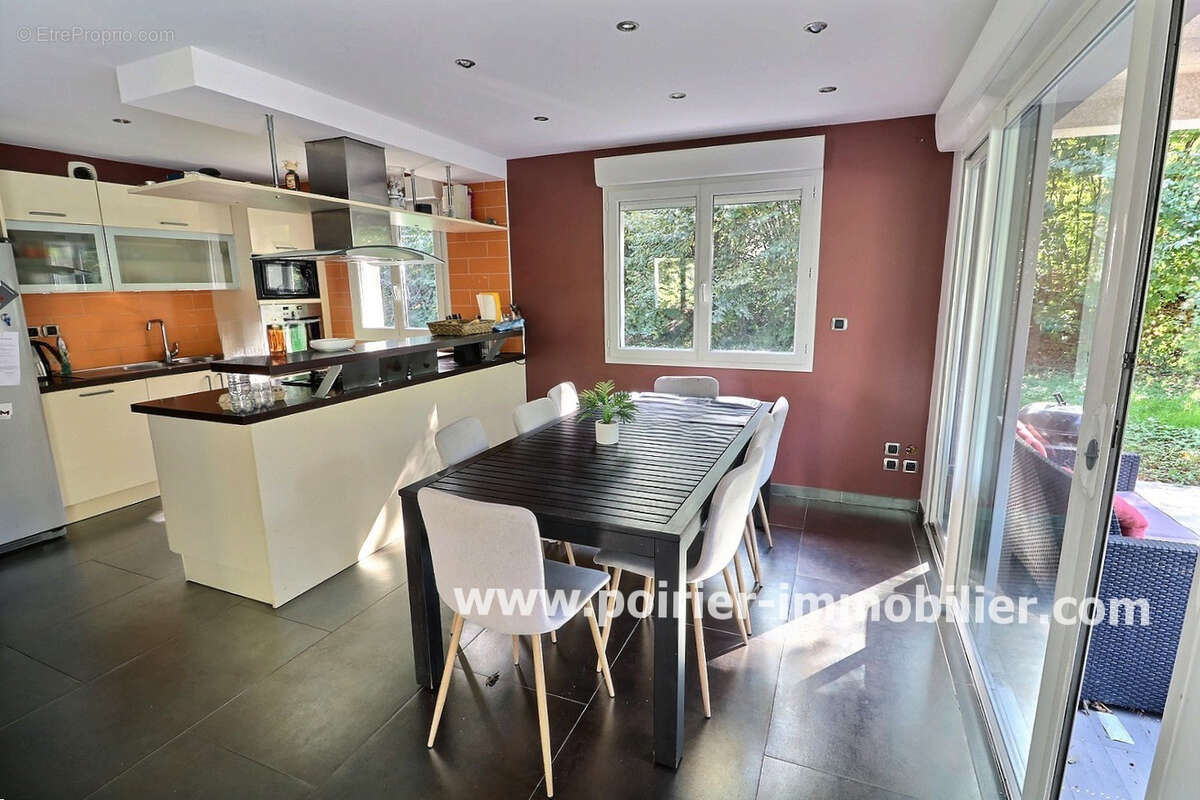 Maison à ANTHY-SUR-LEMAN