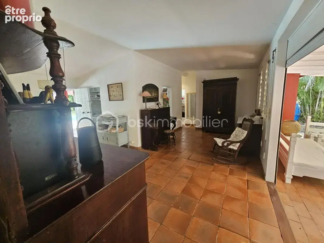 Maison  226 m2 avec pisicine et terrain 3000 m2 - photo 11