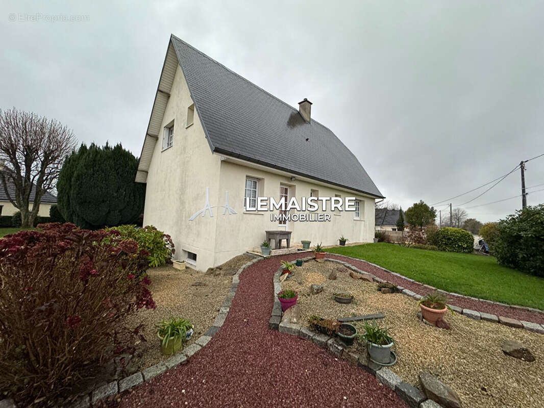 Maison à BEUZEVILLE-LA-GRENIER