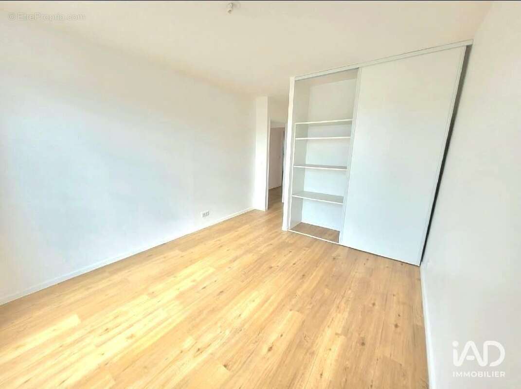 Appartement 97 m² à Antony  - photo 4