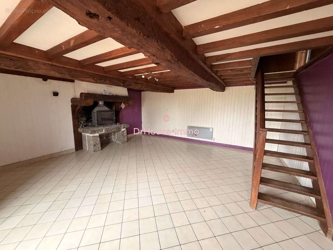 Maison à LE BENY-BOCAGE