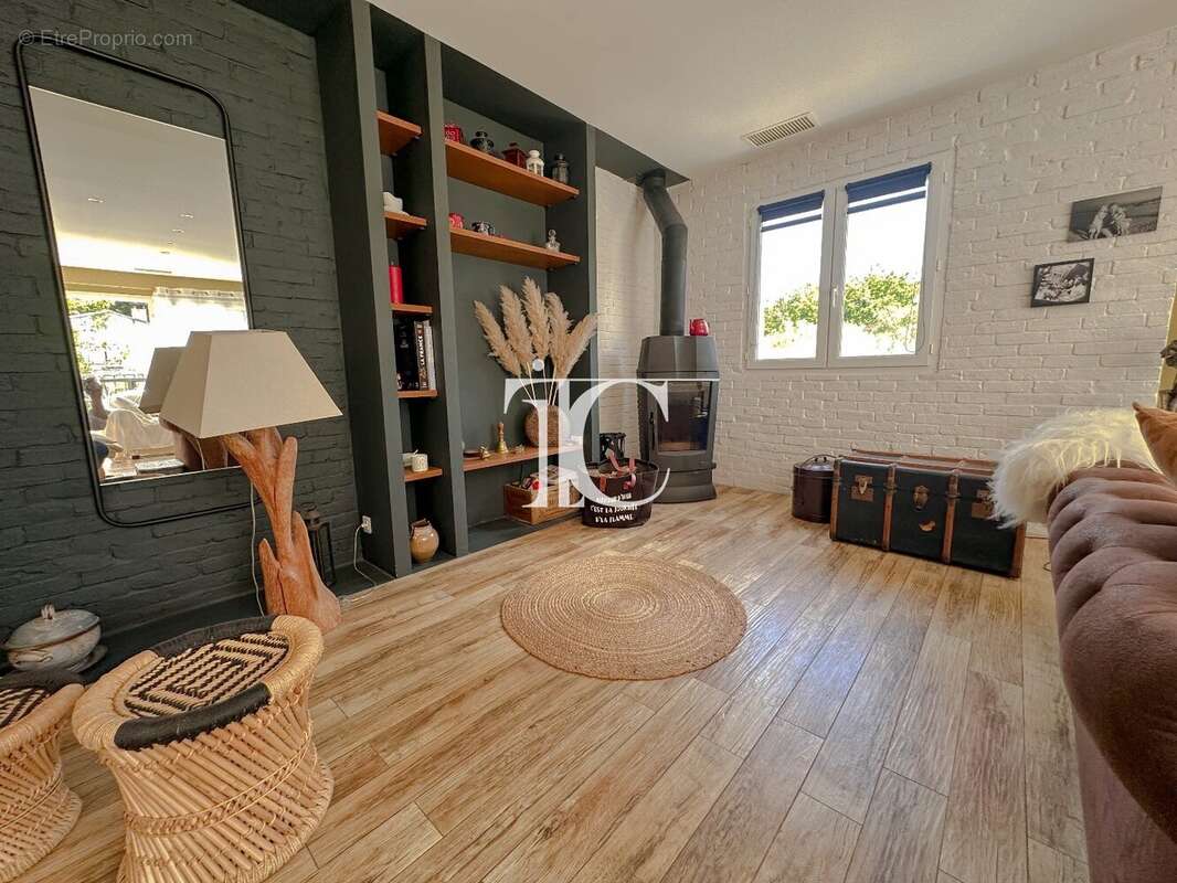 Maison à SAINT-AMBROIX