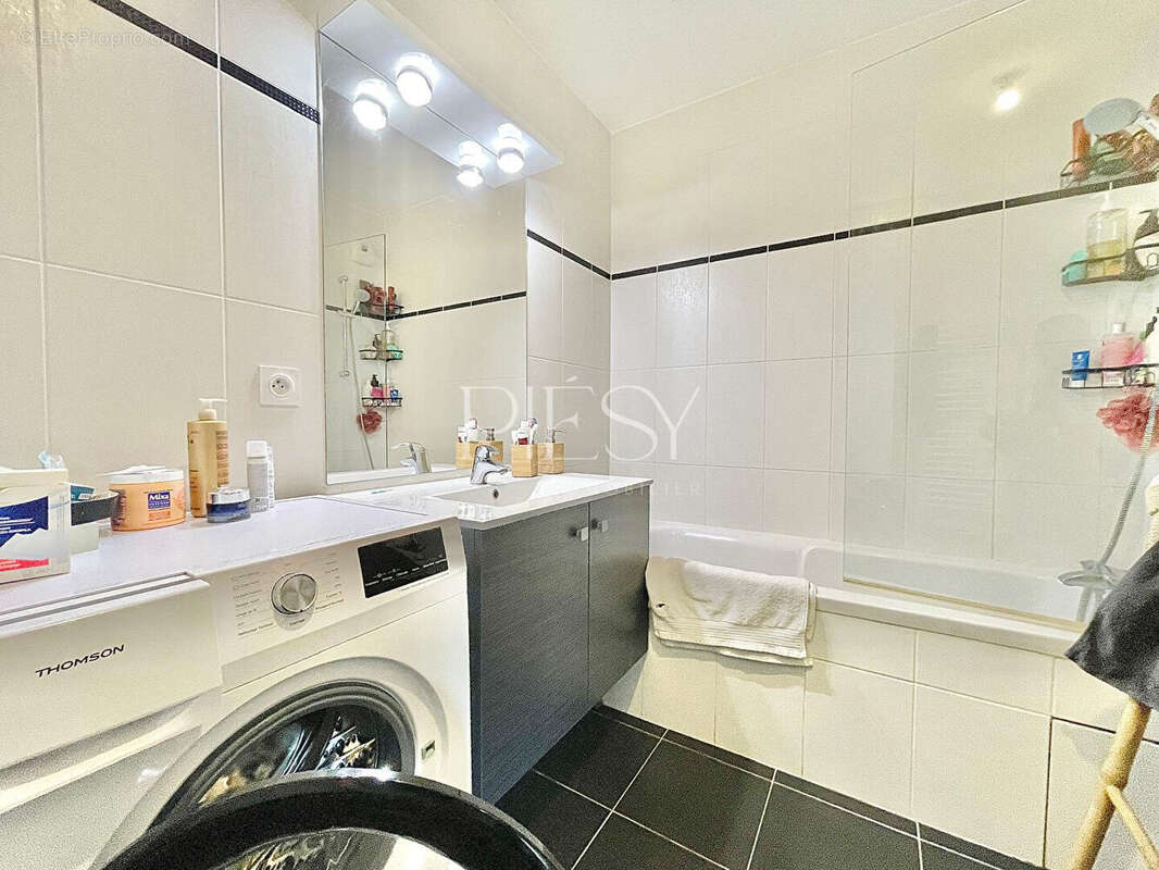 Appartement à VALLEIRY