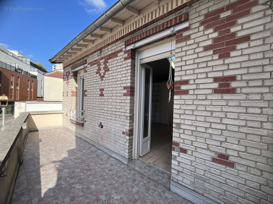Maison 82 m² à Bagnolet  - photo 2