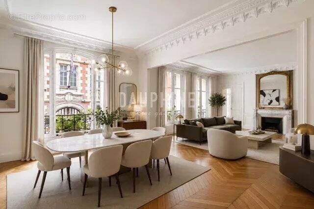 Appartement à PARIS-6E