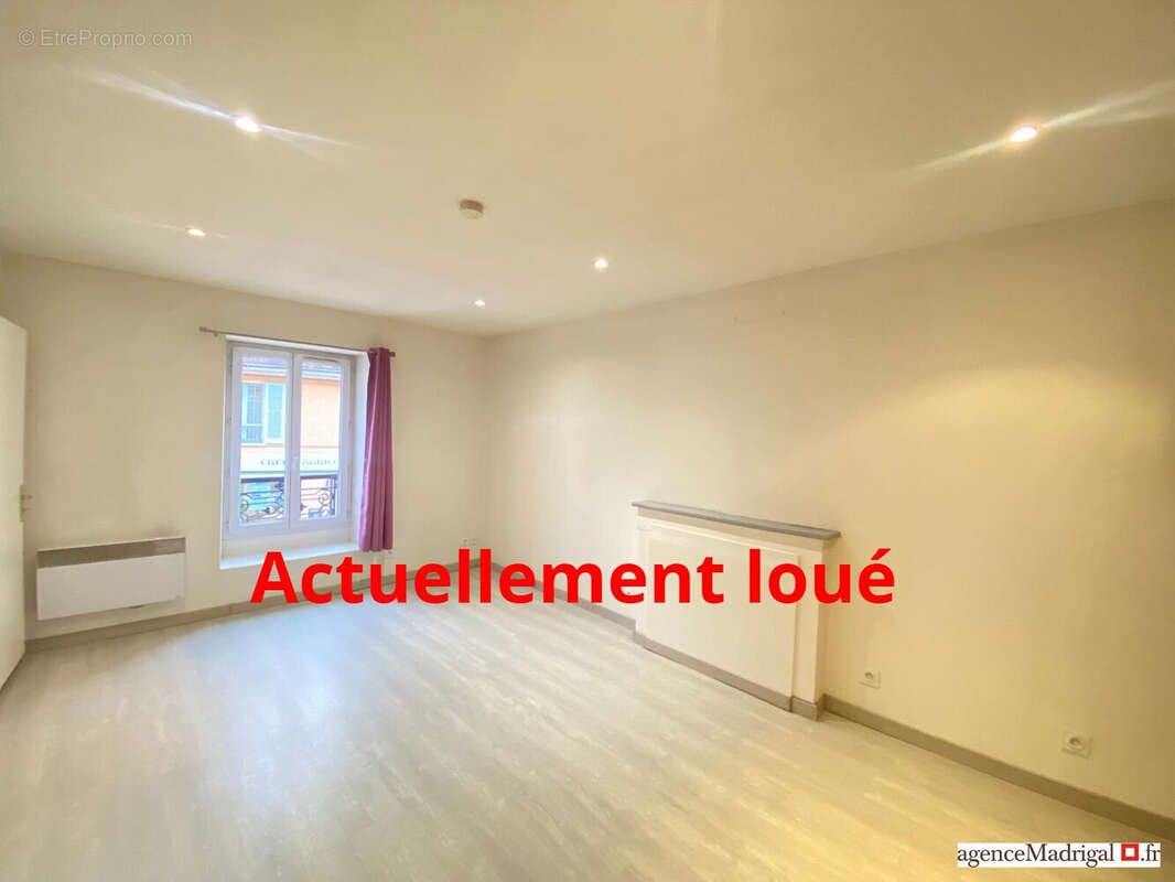 Appartement 38 m² à Saint-Laurent-Du-Pont  - photo 2