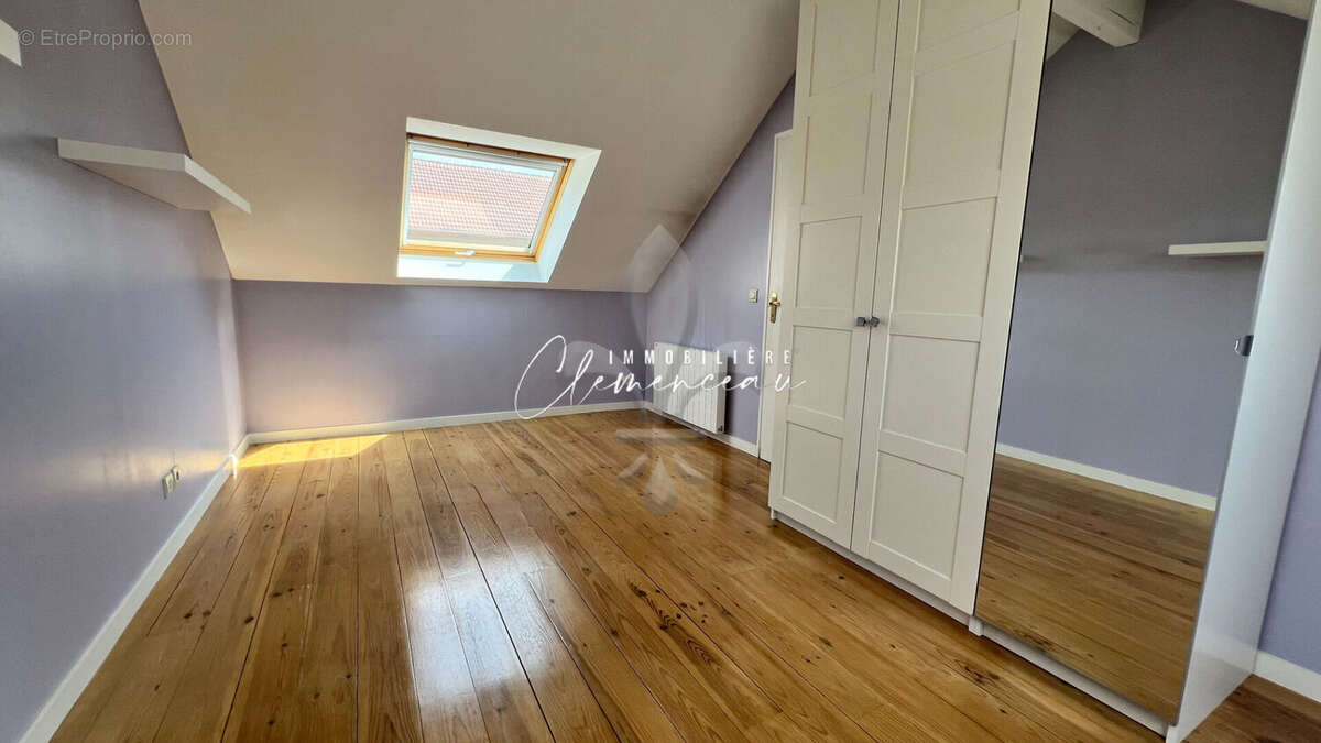 Maison à VERNEUIL-SUR-SEINE