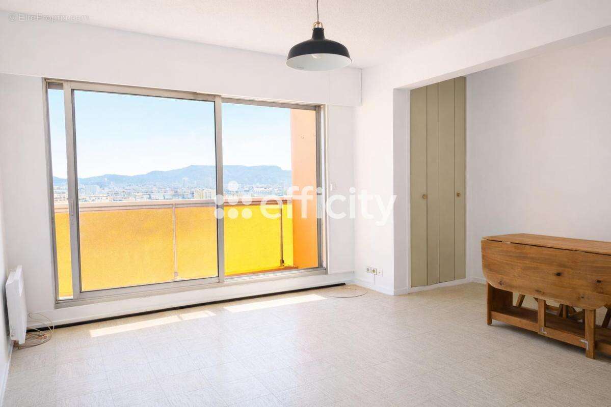 Appartement à MARSEILLE-10E