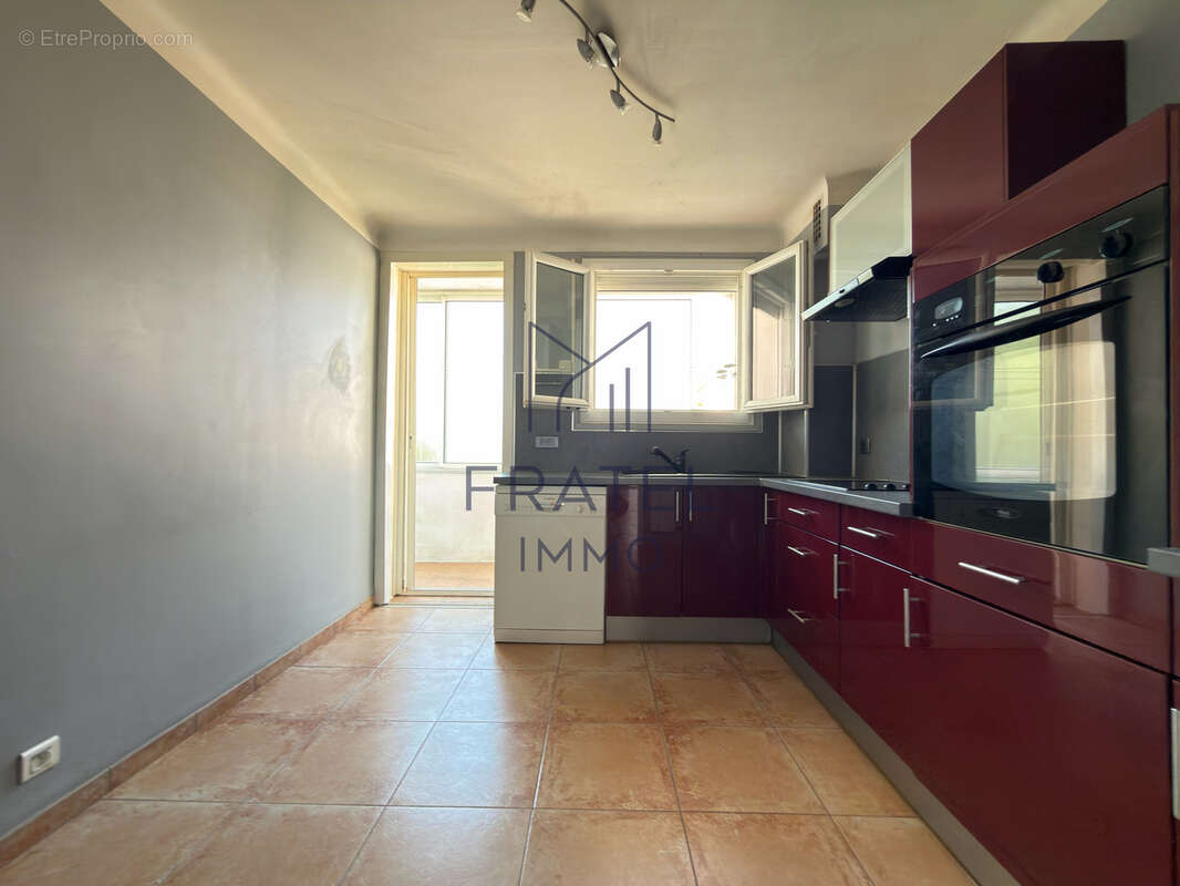 T3 traversant 79 m2 avec terrasse - photo 3