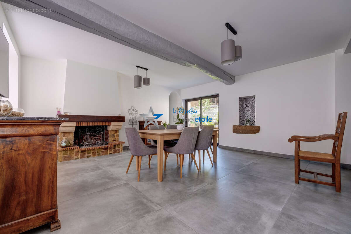 Maison à CESARVILLE-DOSSAINVILLE