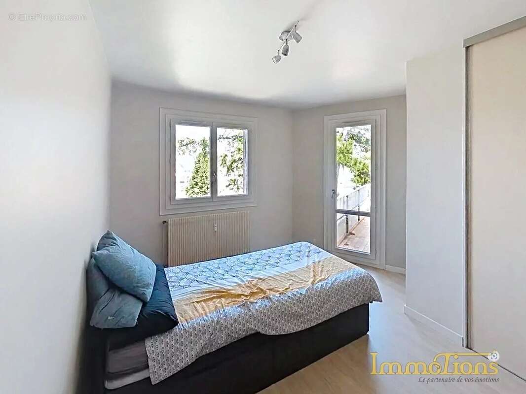 Appartement à ROMANS-SUR-ISERE
