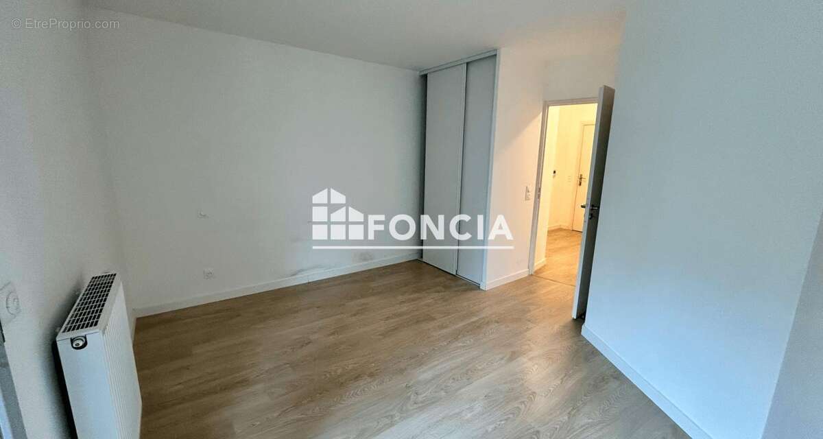 Appartement T3 de 68 m² avec terrasse parking et cellier - photo 5