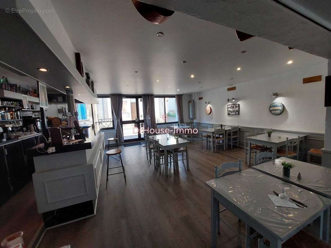 Commerce à ELANCOURT