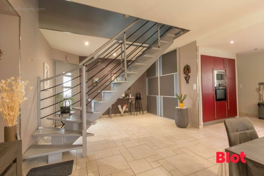 Maison 245 m² à Antrain  - photo 5